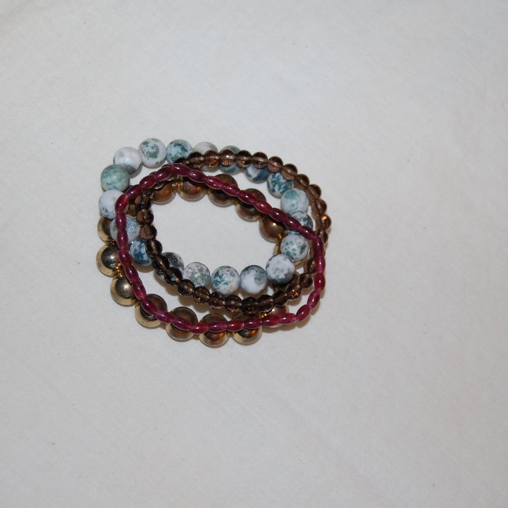 4 Beaded Bracelets White/Sage, Smoky Charcoal, Garnet & Gold Tone  -All Stretchy